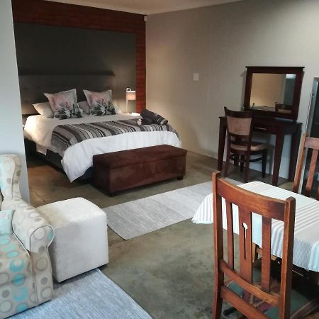 Erin Guesthouse And B&B バーグビル エクステリア 写真